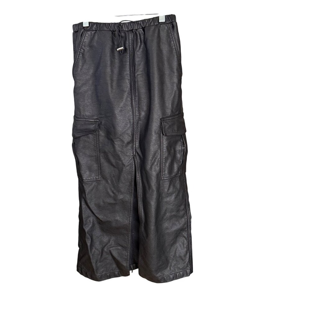 Forever 21 Black Faux Leather Maxi Skirt With Cargo Pockets & Elastic Waistband